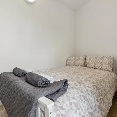Spacious 3 Bedroom Apartment Near London Top Attractions Extérieur photo